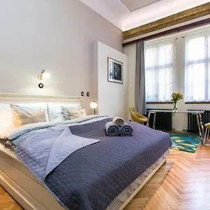 Nebovidy I - Historic Centre - Terrace - Air Conditioning Apartment Prague